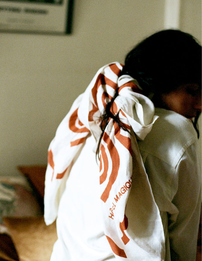 Swirls scarf x Arkitaip
